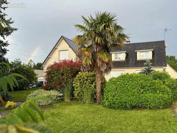 Villa 7 pièces 210 m²