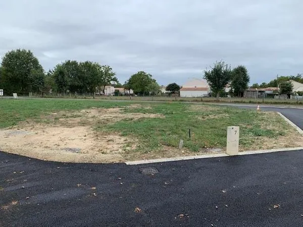 Terrain 224 m²