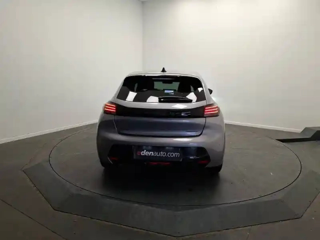 Peugeot 208 hybrid 100 e-dcs6 — photo 4
