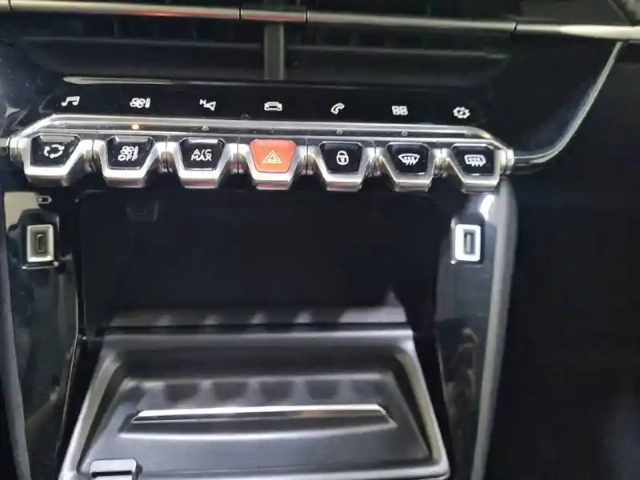 Peugeot 208 puretech 100 s&amp;s bvm6 — photo 88