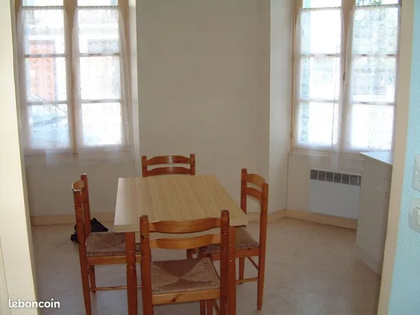 Location studio meublé