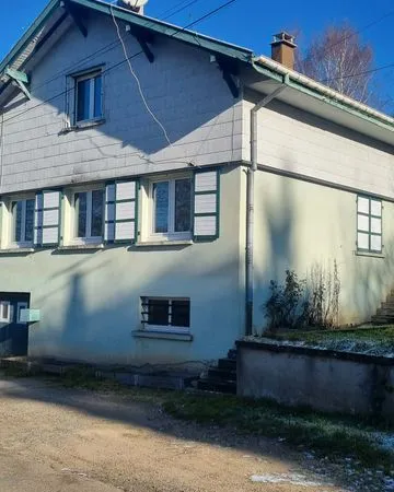 Vend maison anould avec terrain est hangar