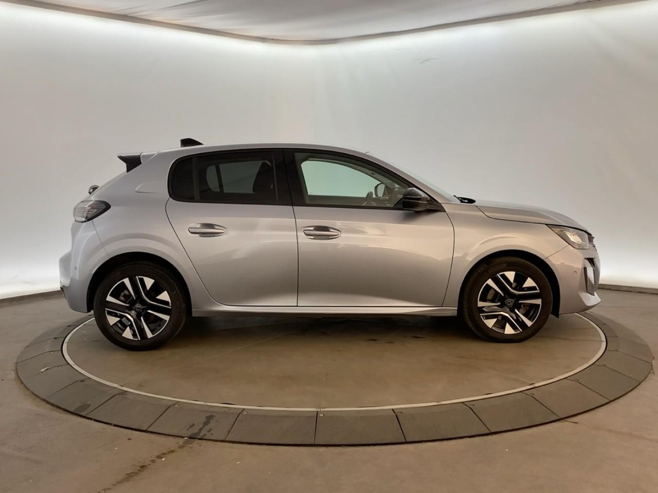 Peugeot 208 hybrid 110 ch e-dcs6 allure — photo 4