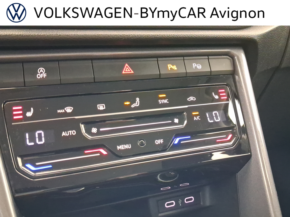 Volkswagen T-Roc 1.5 TSI EVO 150 Start/Stop DSG7 — photo 29