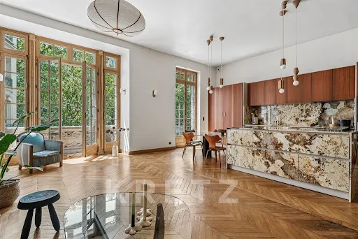 Appartement 5 pièces 140 m²