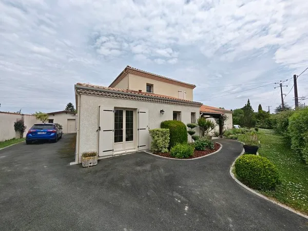 Maison de bourg 6 pièces 177 m²