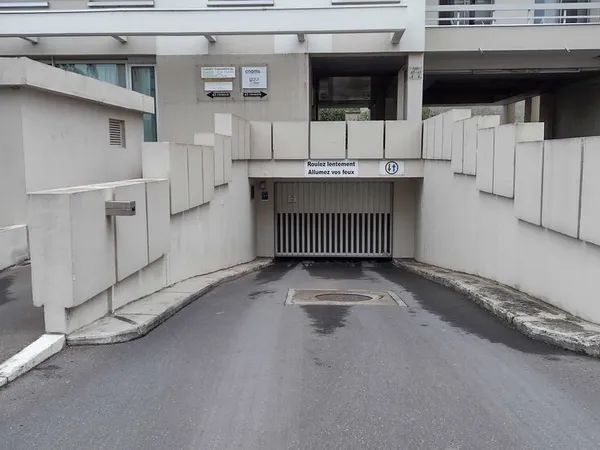 emplacement de parking - Reims Centre ville