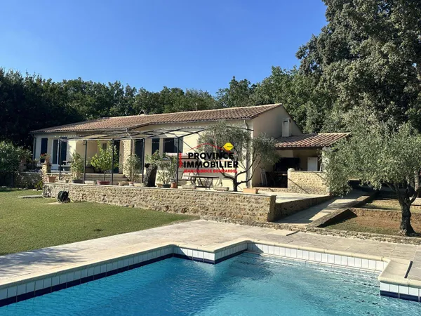 Maison de plain-pied 6 pièces 143 m²