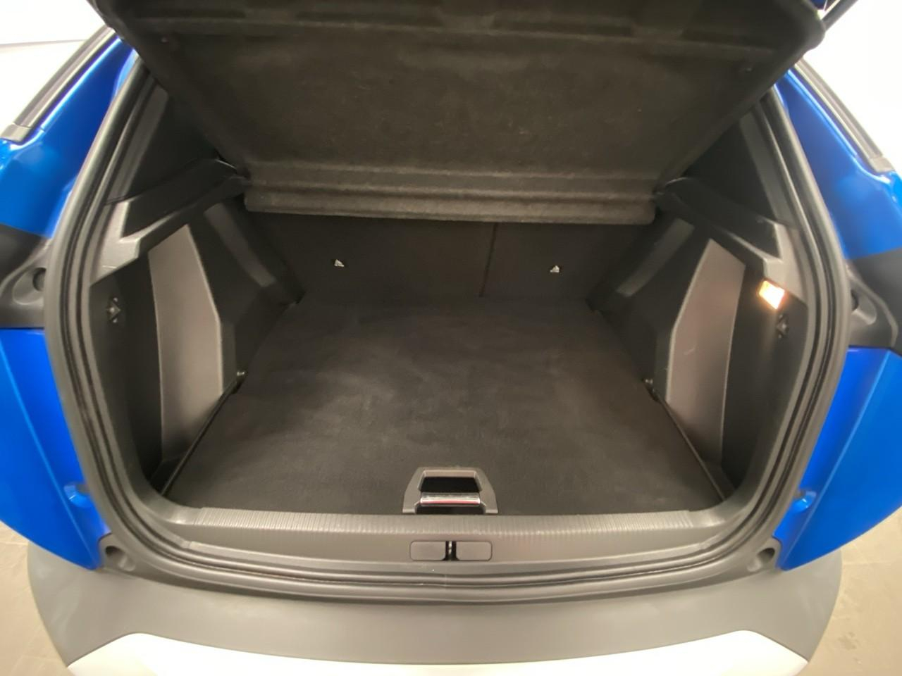 Peugeot 2008 puretech 130 s&s eat8 gt — photo 6