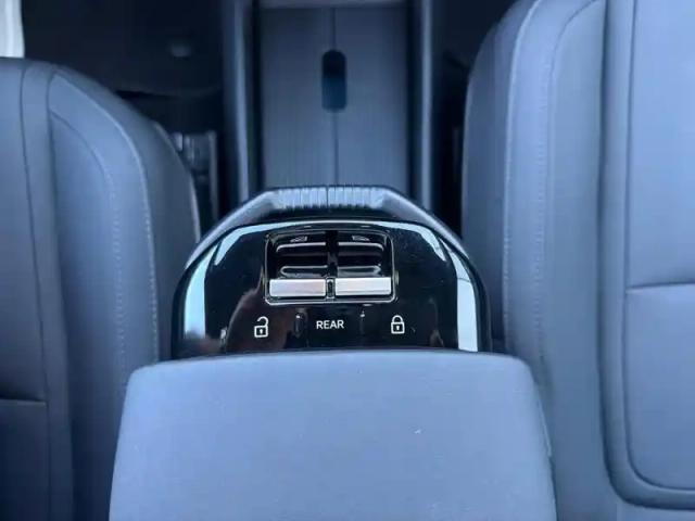 Volvo Ex30 single extended range 272ch ultra — photo 15