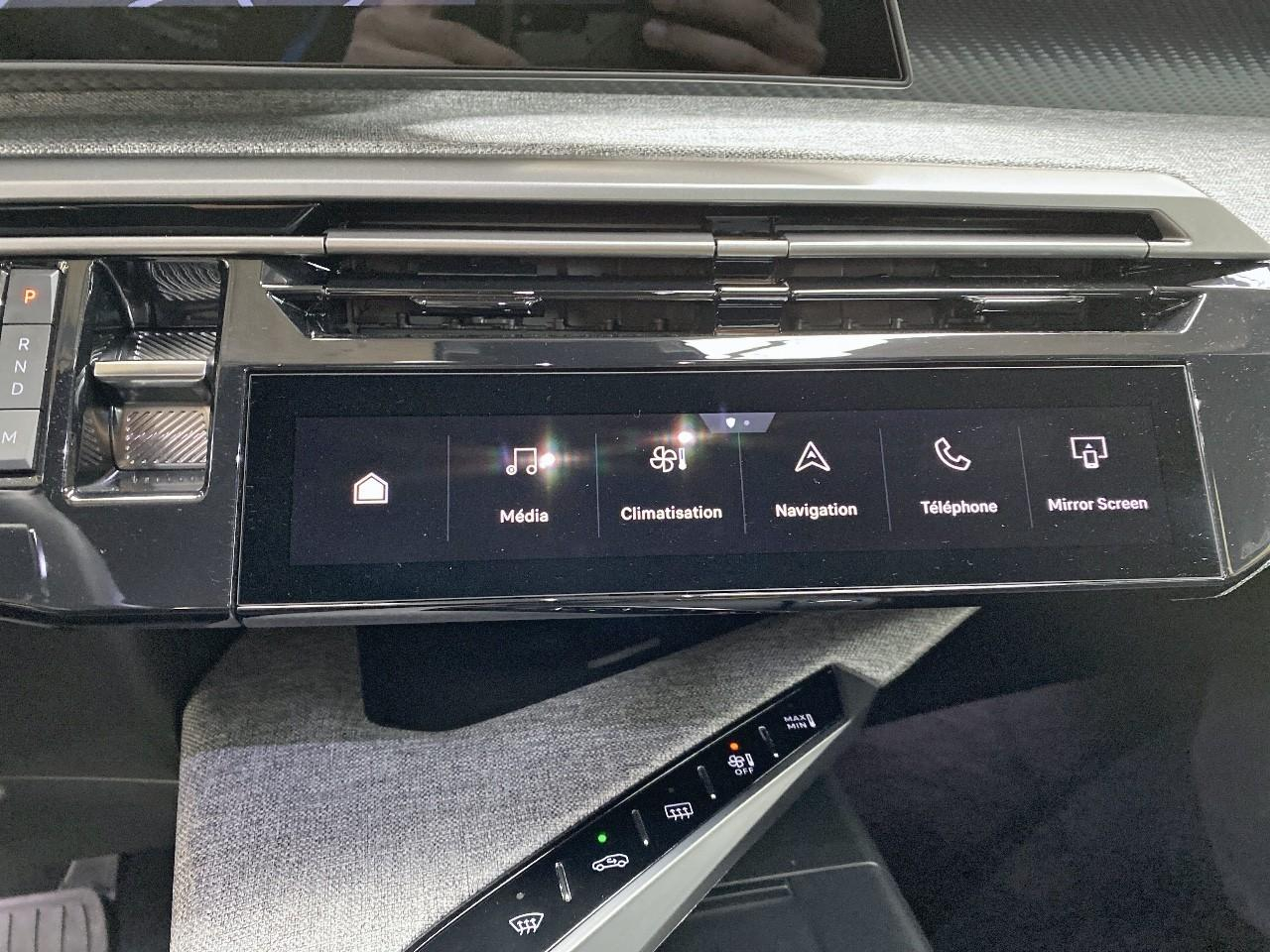Peugeot 3008 1.2 hybrid 145ch allure e-dcs6 — photo 15