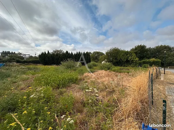 Terrain 810 m² ETREPAGNY