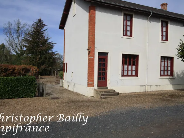Maison 3 chambres, avec studio indépendant, sur un terrain clos de 1100 m²