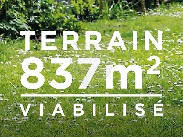 Terrain 837 m²