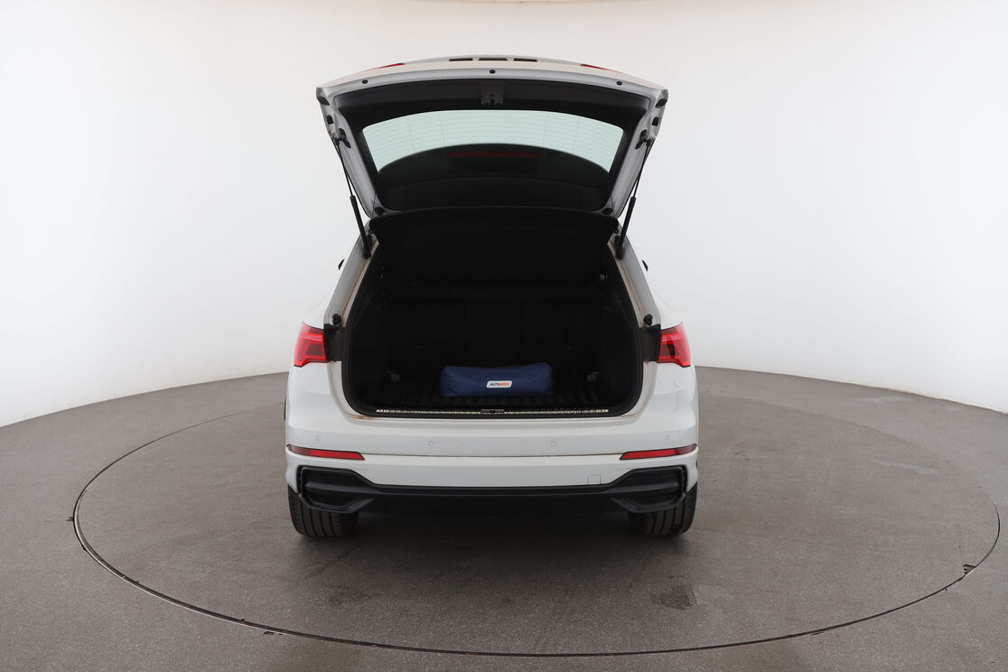 Audi Q3 35 TFSI S Line S Tronic 7 — photo 15