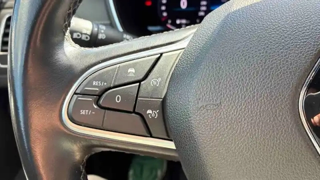 Renault Talisman estate blue dci 150 — photo 18