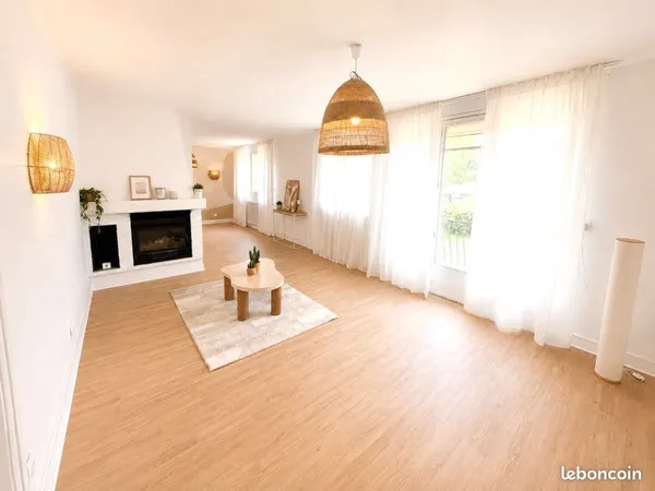 Maison rénovée coup de coeur de 116 m² avec jardin