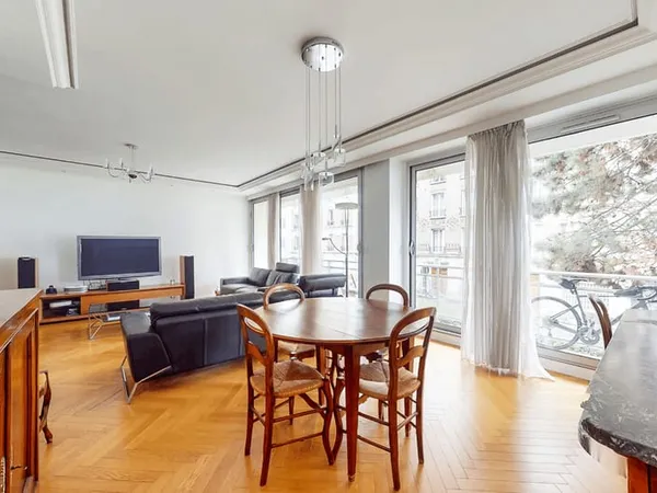 Appartement 5 pièces 111 m²