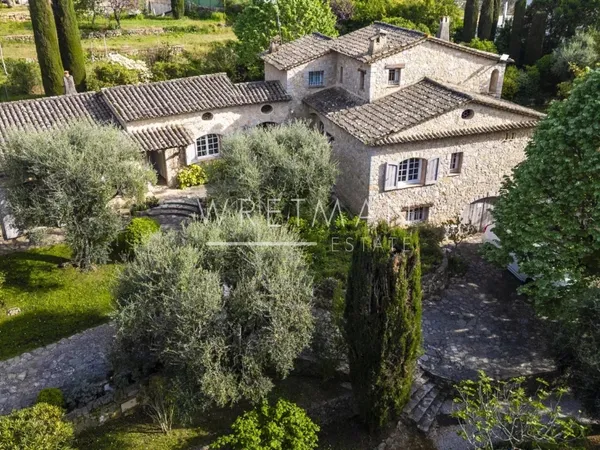 Belle Villa en Pierre au Coeur d'un Jardin Provencal - Grasse St Jacques