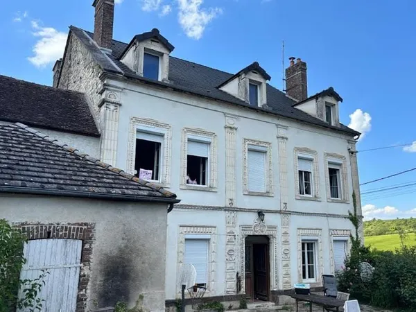 Maison 6 pièces 239 m²
