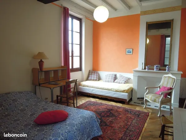 Albi, chambre meublée dans maison, avec parking