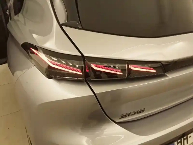 Peugeot 308 hybrid 145 e-dcs6 — photo 86
