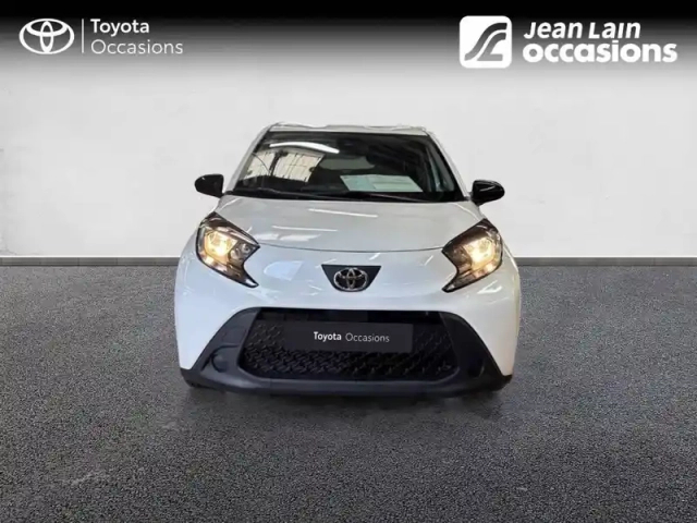 Toyota Aygo x 1.0 vvt-i 72 — photo 2