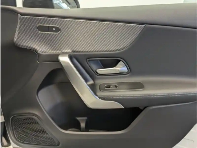 Mercedes Classe A 180 d progressive line — photo 12