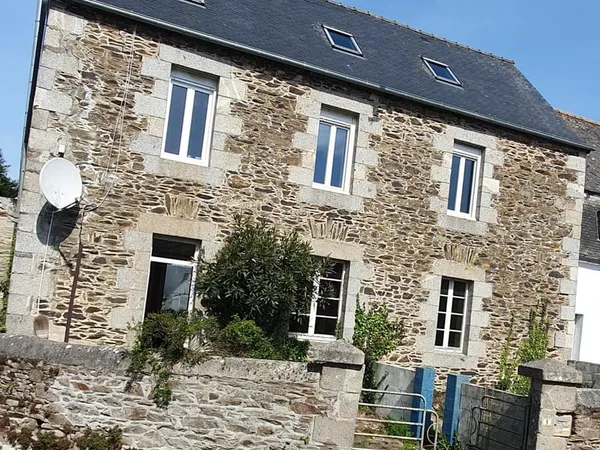 Maison en pierre, à 15 min du littoral, au calme