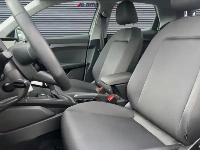 Audi A1 sportback 35 tfsi 150ch s line s tronic 7 — photo 10