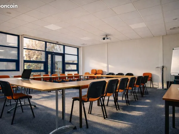 Bureaux 700 m²