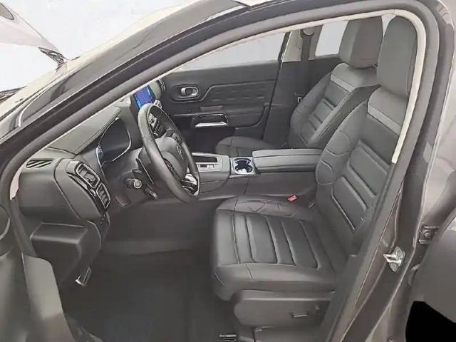 Citroën C5 Aircross hybride rechargeable 225 e-eat8 — photo 11