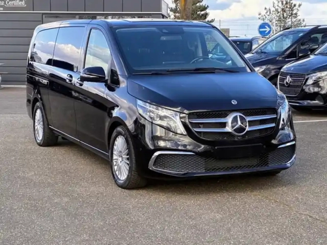 Mercedes Cla sse v 300 d extra-long avan — photo 22