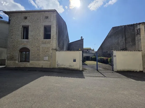 Maison 4 pièces 180 m²