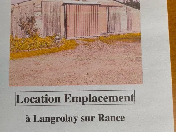 Location emplacement Hangar