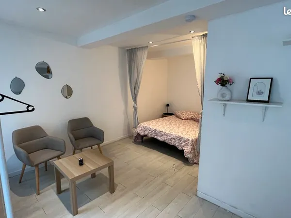 Appartement meublé 26 m² avec coin nuit - Toulon - 600 CC