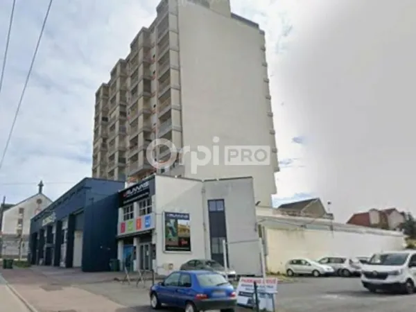 Bureau 319 m²