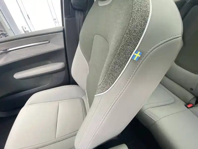 Volvo Ex30 cross country twin performance 428 ch 1edt — photo 33