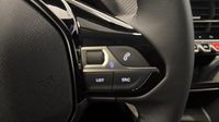 Peugeot 208 1.2 Hybrid 145ch Allure e-DCS6 — photo 25