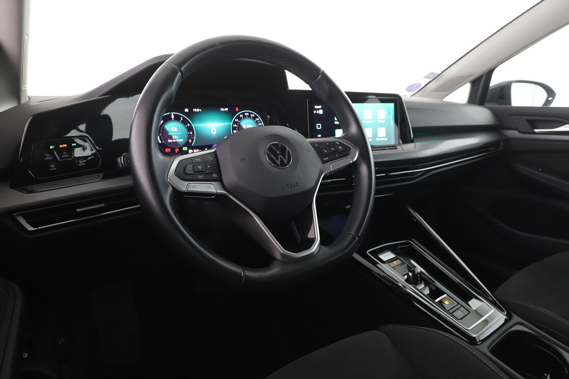 Volkswagen Golf VIII 1.4 Hybrid Rechargeable OPF Style DSG6 — photo 11