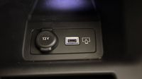 Peugeot 308 PHEV 180ch Allure Pack e-EAT8 — photo 30
