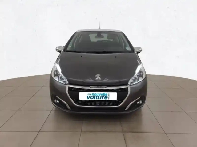 Peugeot 208 1.2 puretech 110ch s&amp;s eat6 — photo 2