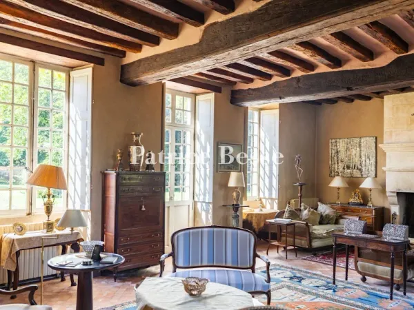 Maison 10 pièces 870 m²