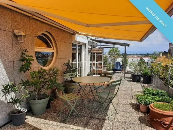 Très bel attique 149 m² env. avec terrasse 63 m², 2 parkings et