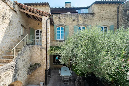 Maison 9 pièces 315 m²