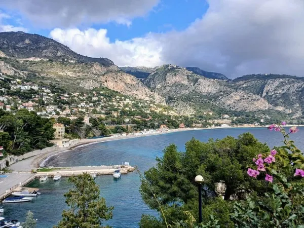 Èze Bord de Mer - Élégant 2 pièces avec jardin privatif