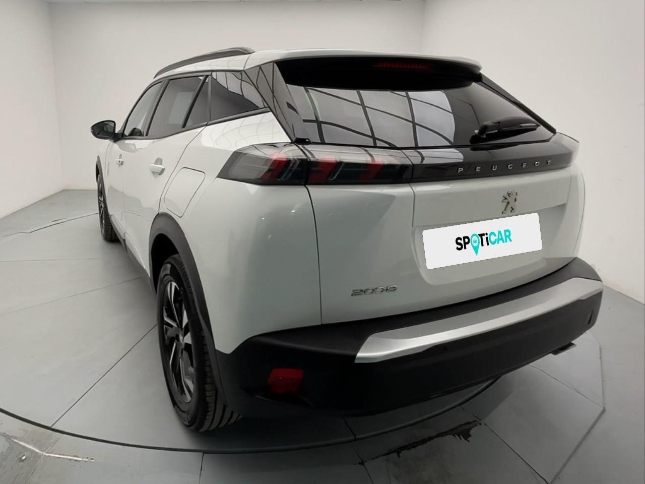 Peugeot 2008 bluehdi 130 s&s eat8 allure — photo 3