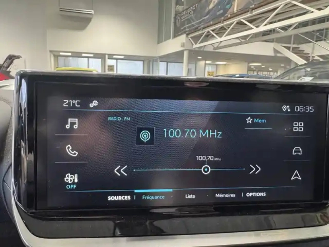 Peugeot 2008 electrique 50 kwh 136 ch — photo 53