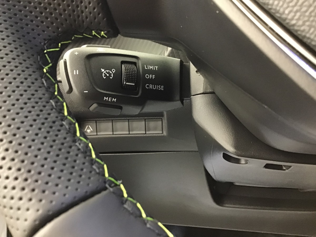 Peugeot 2008 — photo 24