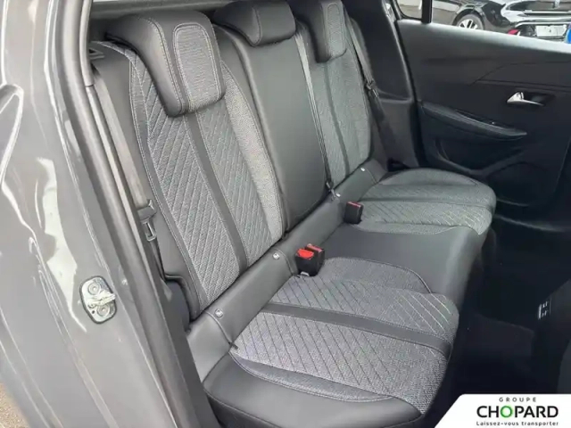 Peugeot 208 turbo 100 ch bvm6 — photo 19